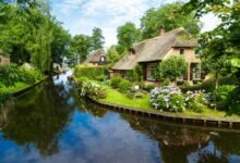 Giethoorn Tour