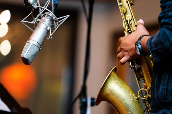 Vintage Vibes, Original Sound: How Antique Dealers and Thrift Content Creators Are Building Brands With AI Music